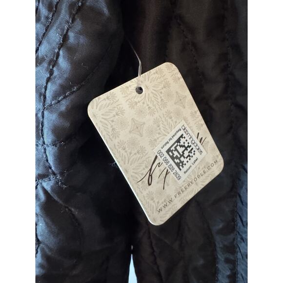 Free people Quinn Black Floral Embroidered Quilted Jacket S NWT $198 - Picture 7 of 16